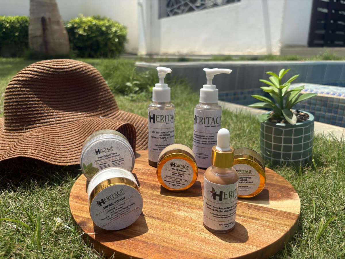 Application soin visage Heritage du Henne